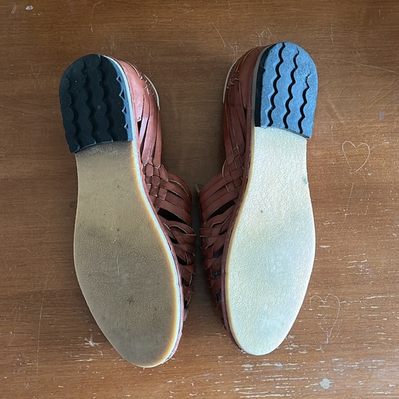 Sols Huraches size 8 - Picture 3 of 5